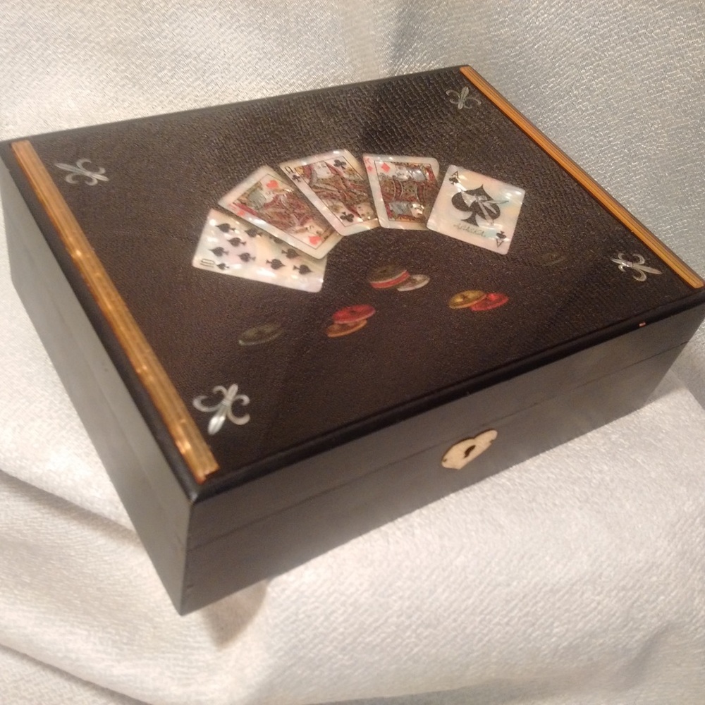 Bespoke Jewelry Box in Ebony Black with Mother-of-pearl Inlaid Details.